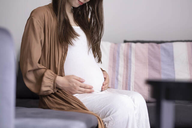 妊娠中の交通事故によるむちうち:治療や胎児への影響は?